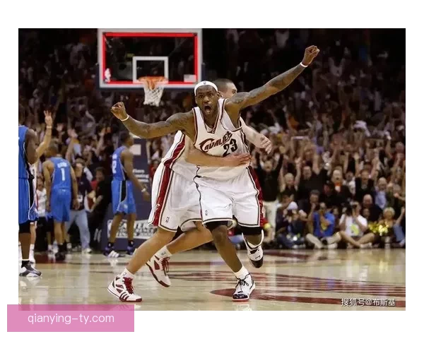 詹姆斯评生涯前三高光时刻：世纪封盖居首 扣翻特里与07年东决上榜